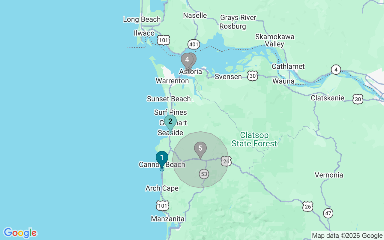 Map of Airbnb guest-review hotspots in Astoria with location premium circles
