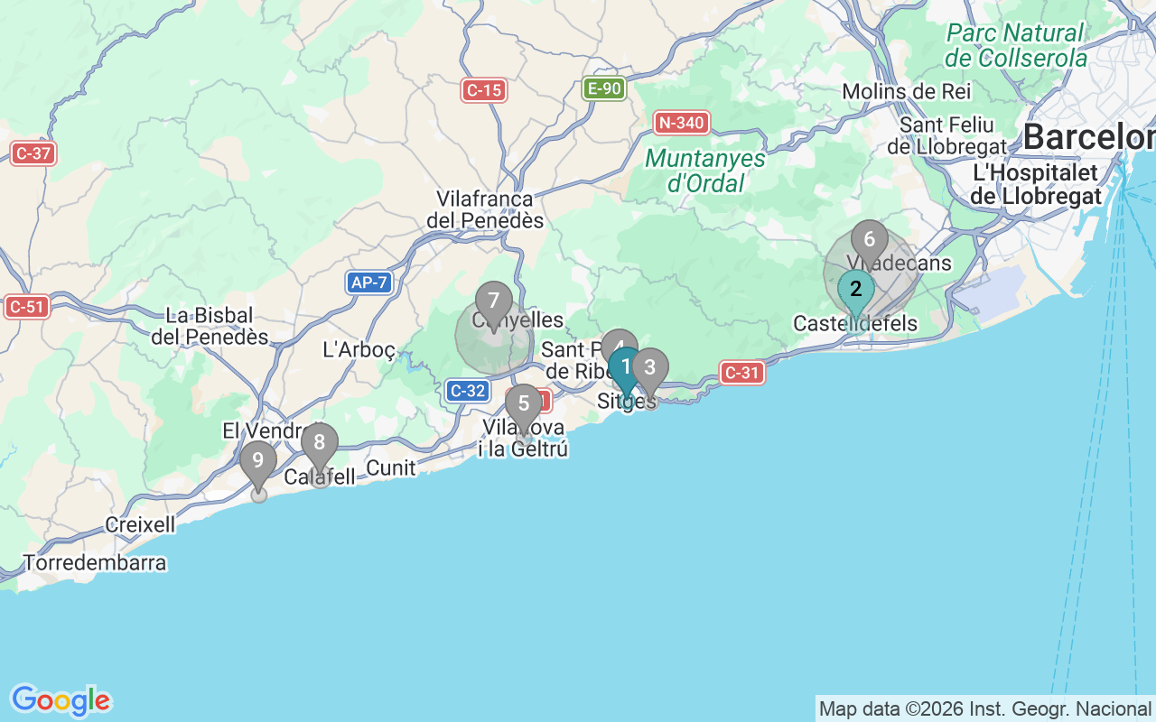 Map of Airbnb guest-review hotspots in Baix Llobregat with location premium circles