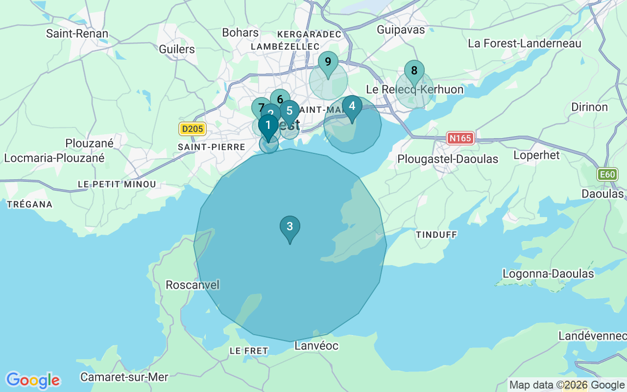 Map of Airbnb guest-review hotspots in Brest with location premium circles