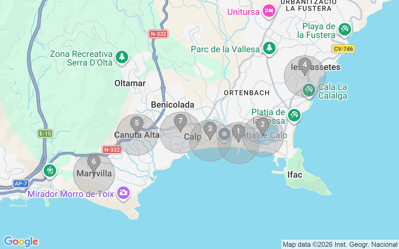 Map of Airbnb guest-review hotspots in Calpe with location premium circles
