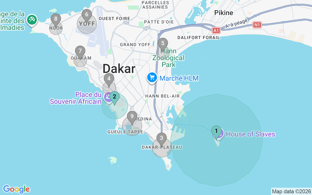 Map of Airbnb guest-review hotspots in Dakar with location premium circles
