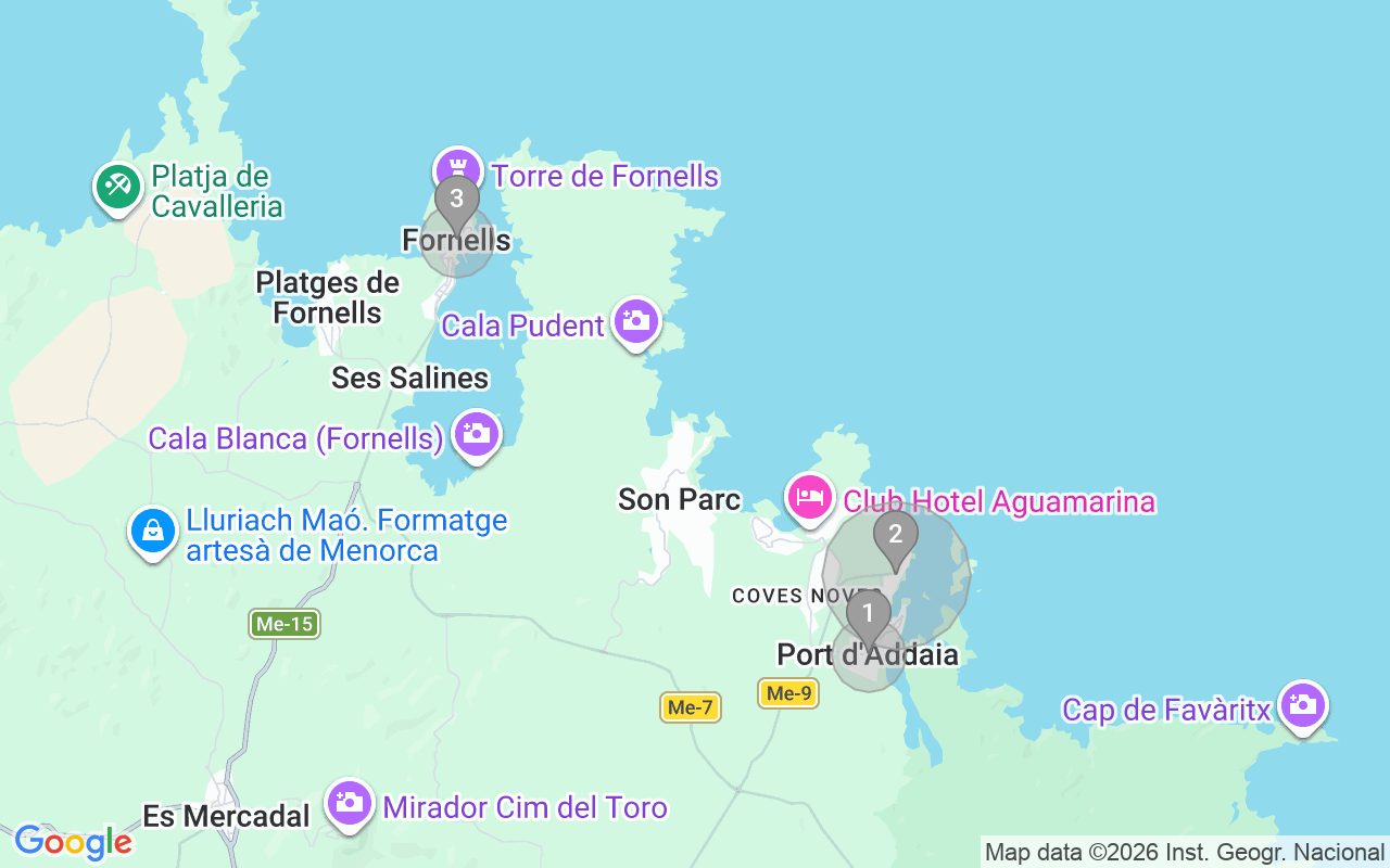Map of Airbnb guest-review hotspots in Es Mercadal with location premium circles