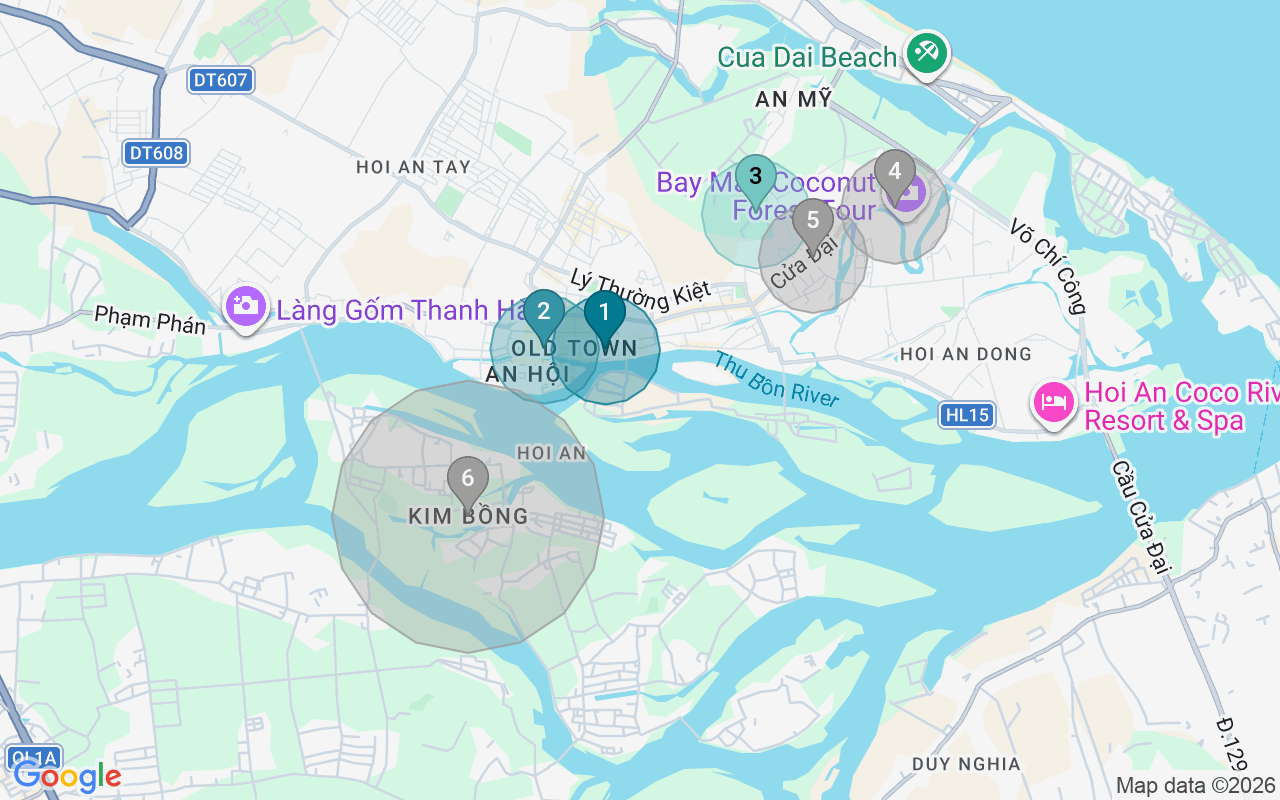 Map of Airbnb guest-review hotspots in Hoi An with location premium circles
