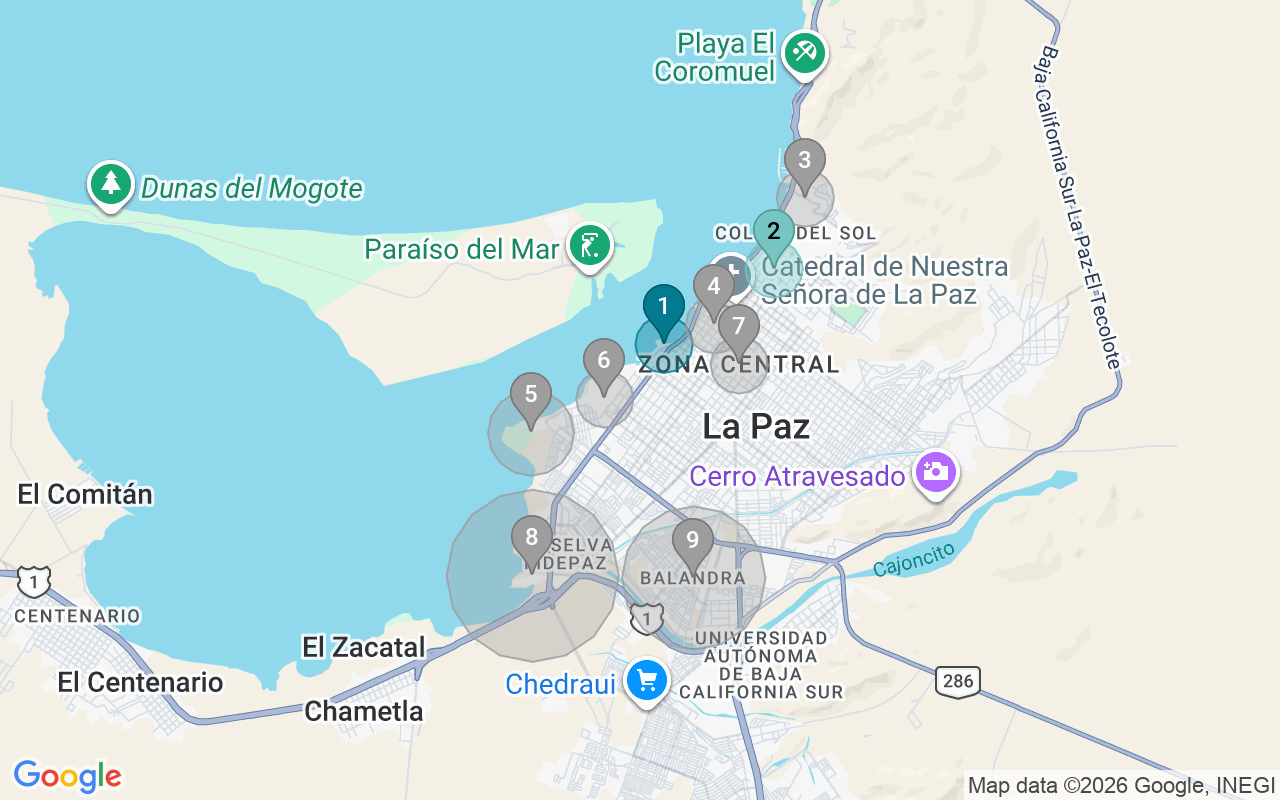 Map of Airbnb guest-review hotspots in La Paz with location premium circles