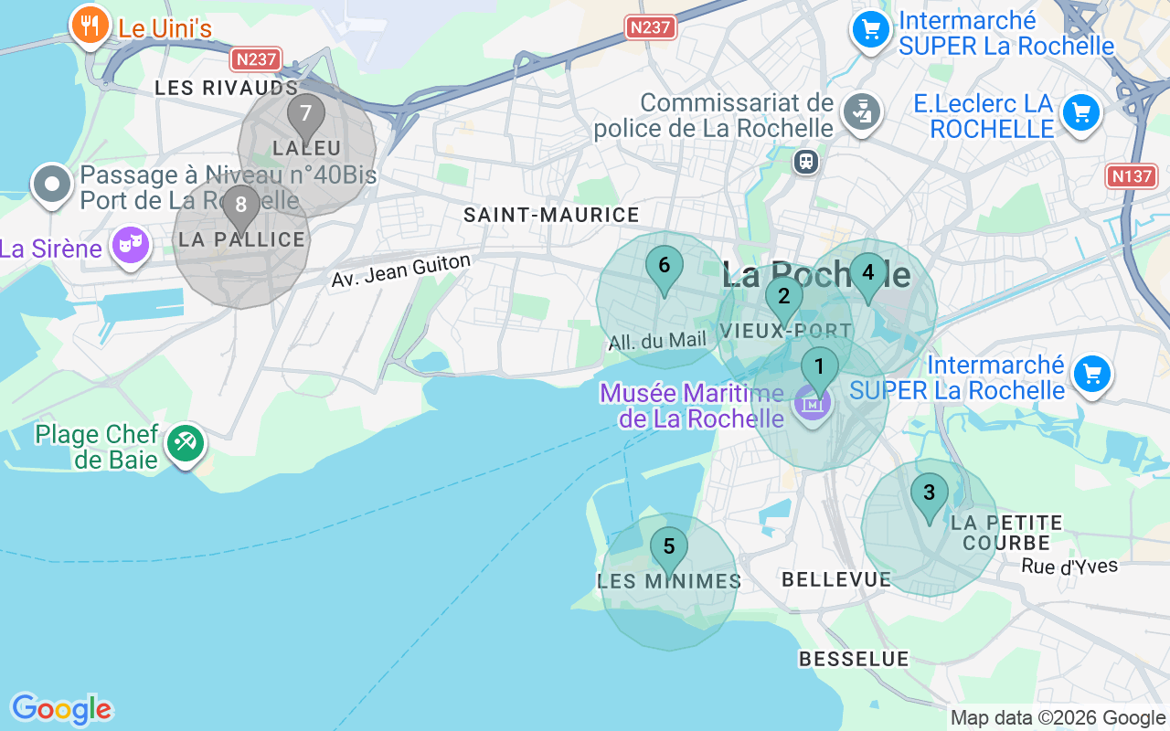 Map of Airbnb guest-review hotspots in La Rochelle with location premium circles