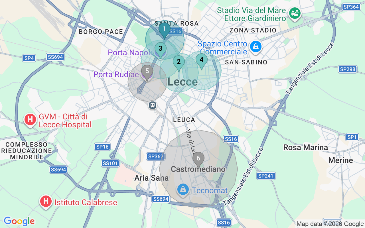 Map of Airbnb guest-review hotspots in Lecce with location premium circles