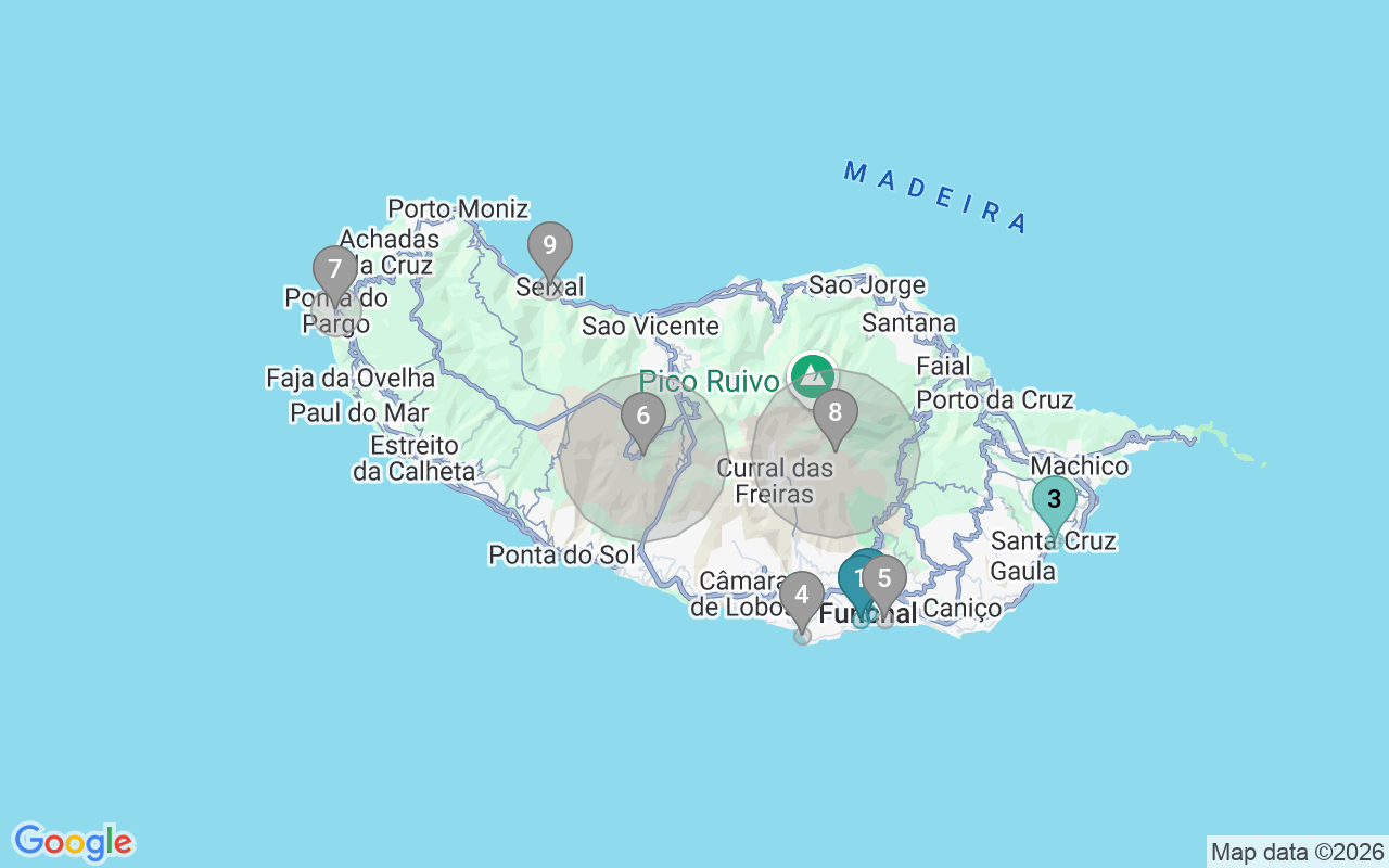Map of Airbnb guest-review hotspots in Madeira with location premium circles