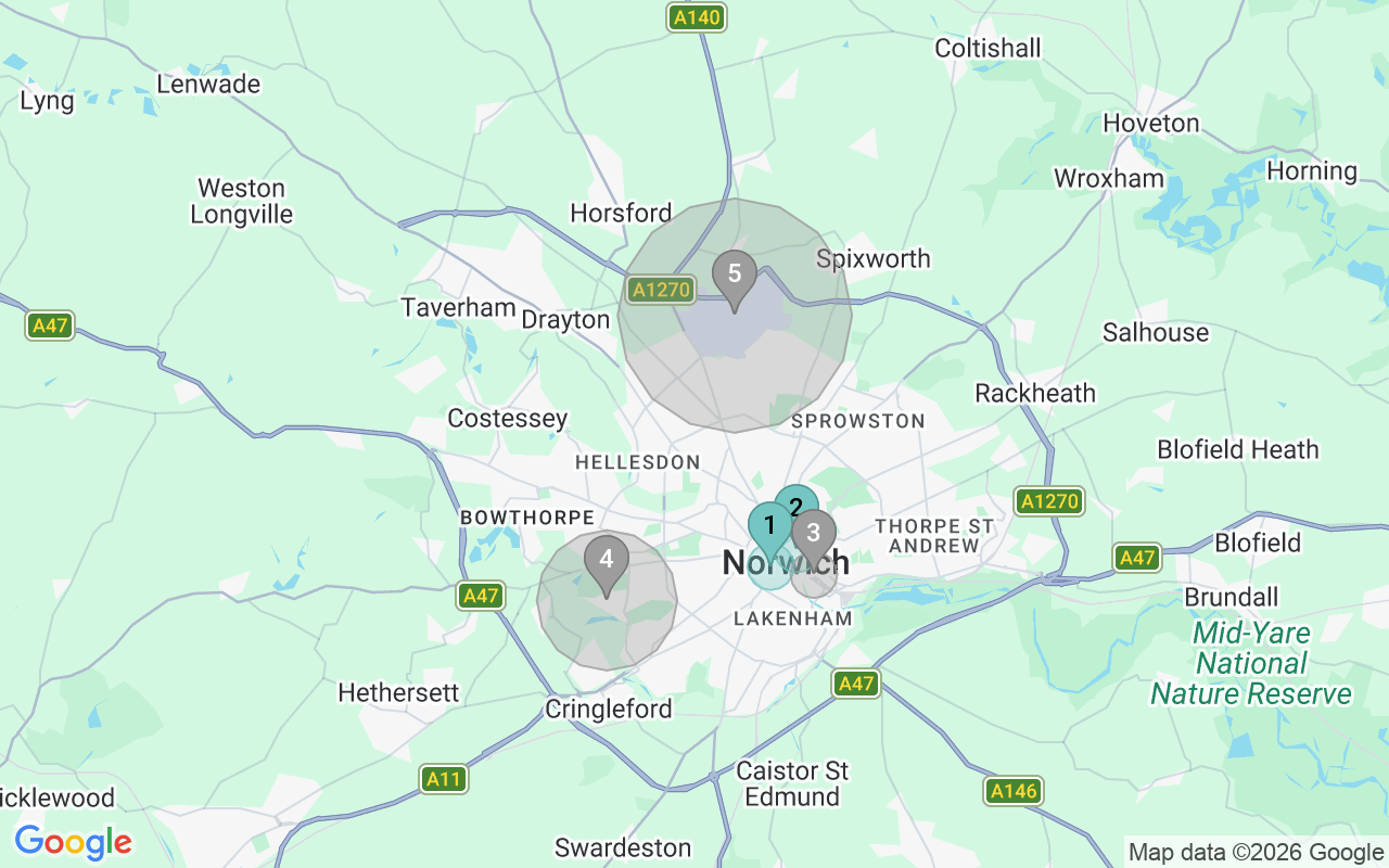 Map of Airbnb guest-review hotspots in Norwich with location premium circles