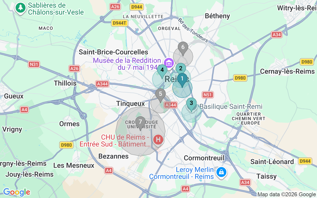 Map of Airbnb guest-review hotspots in Reims with location premium circles