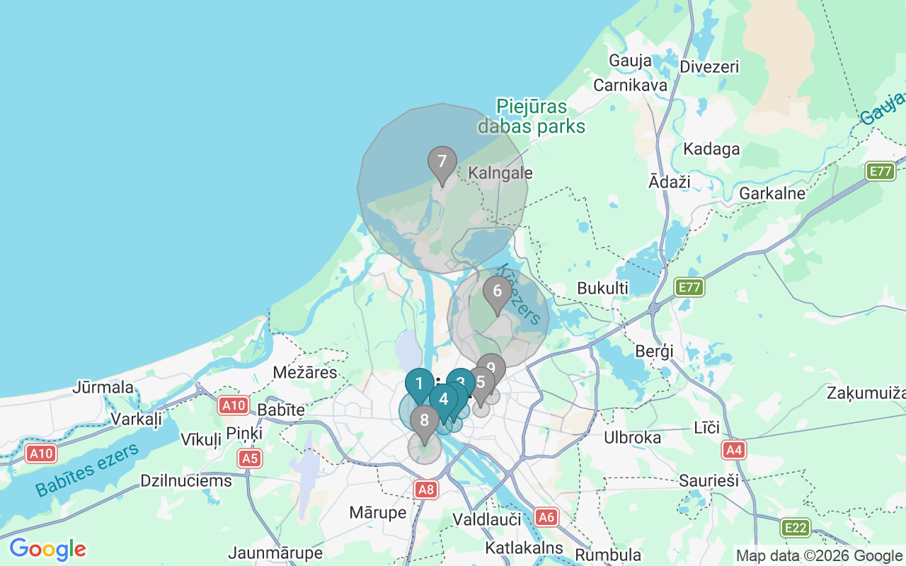 Map of Airbnb guest-review hotspots in Riga with location premium circles