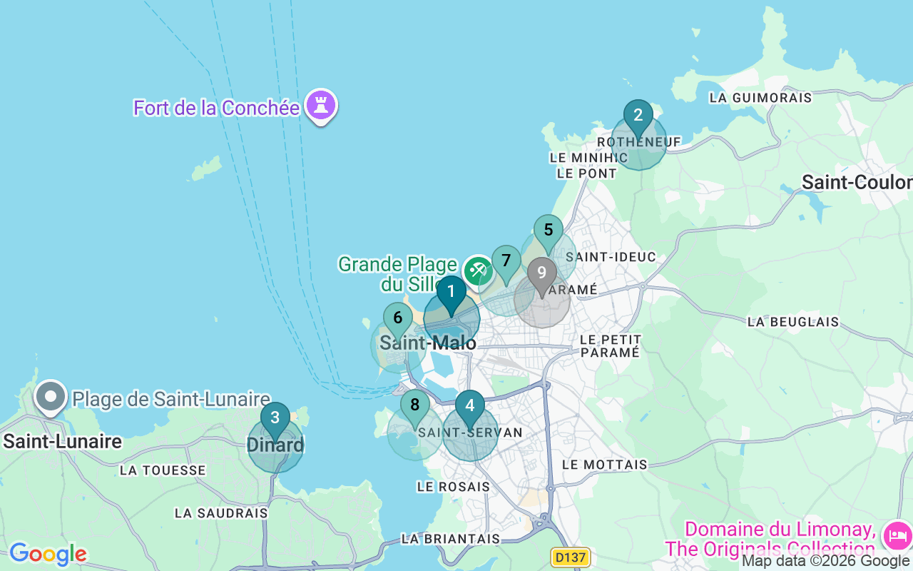 Map of Airbnb guest-review hotspots in Saint-Malo with location premium circles