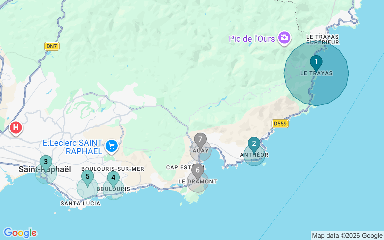 Map of Airbnb guest-review hotspots in Saint-Raphael with location premium circles