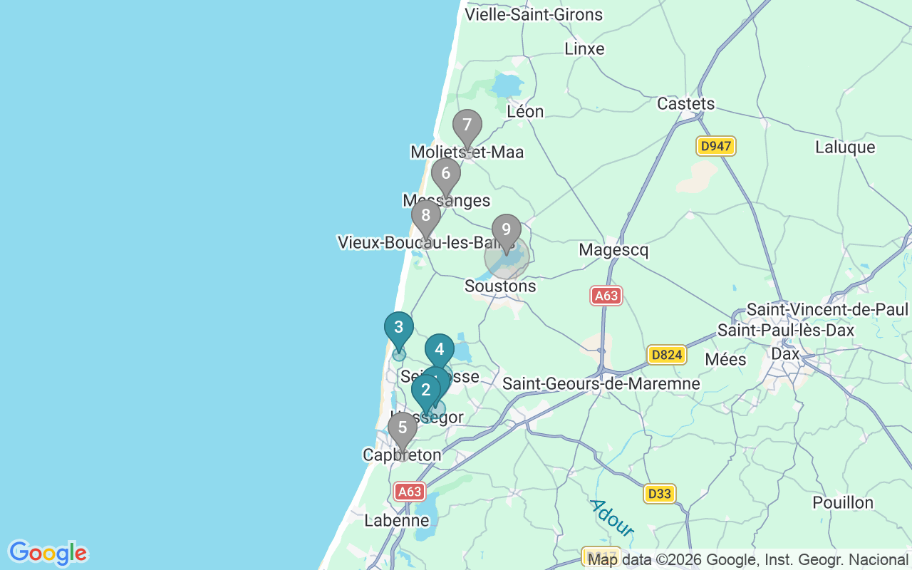 Map of Airbnb guest-review hotspots in Soustons with location premium circles