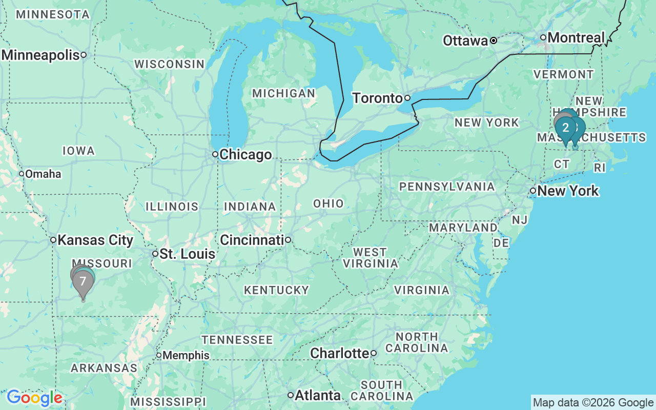 Map of Airbnb guest-review hotspots in Springfield with location premium circles