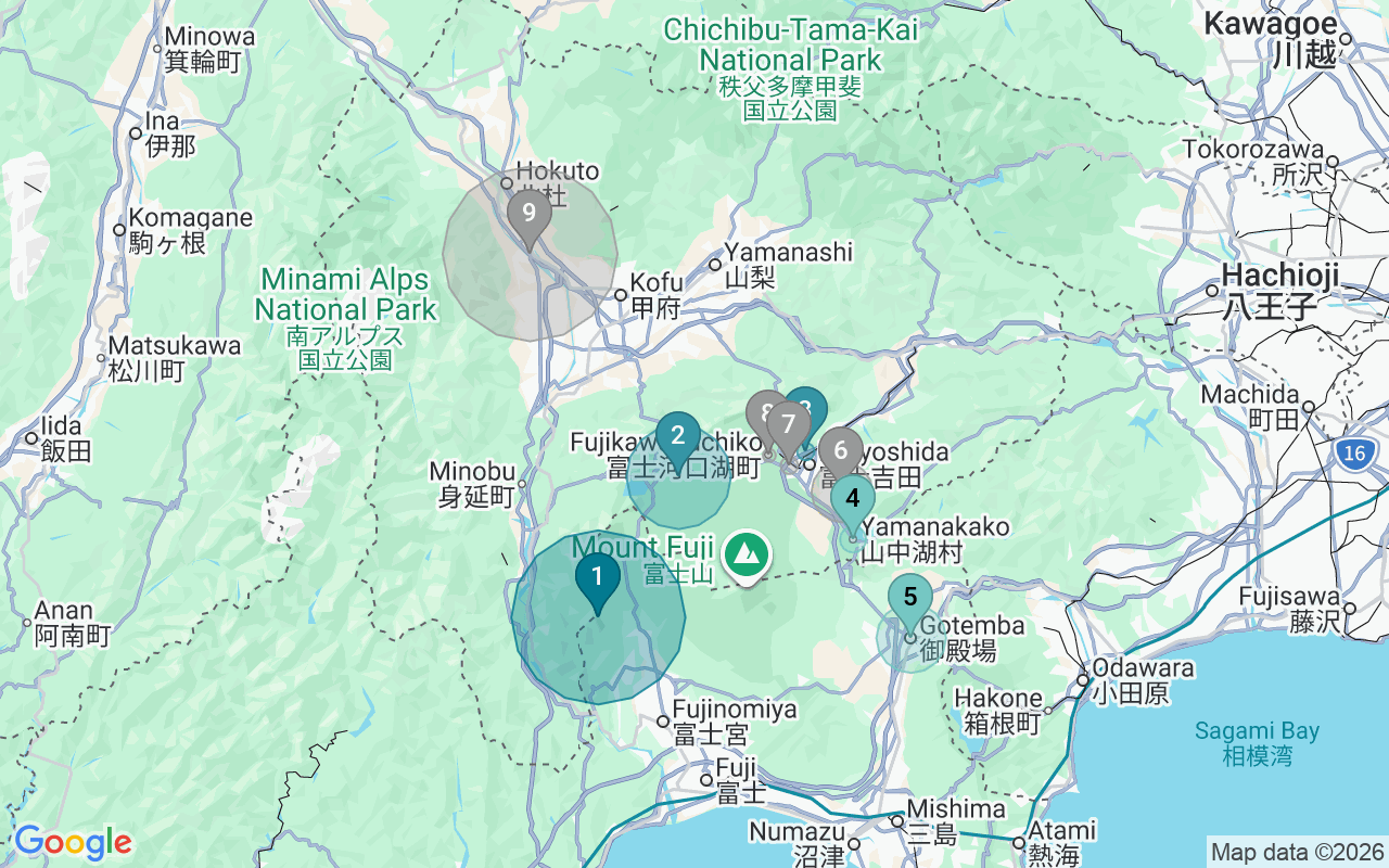 Map of Airbnb guest-review hotspots in Yamanashi with location premium circles
