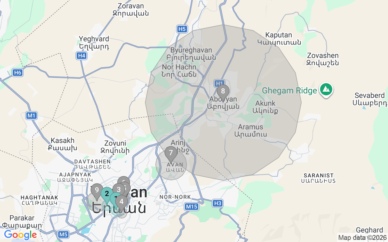 Map of Airbnb guest-review hotspots in Yerevan with location premium circles